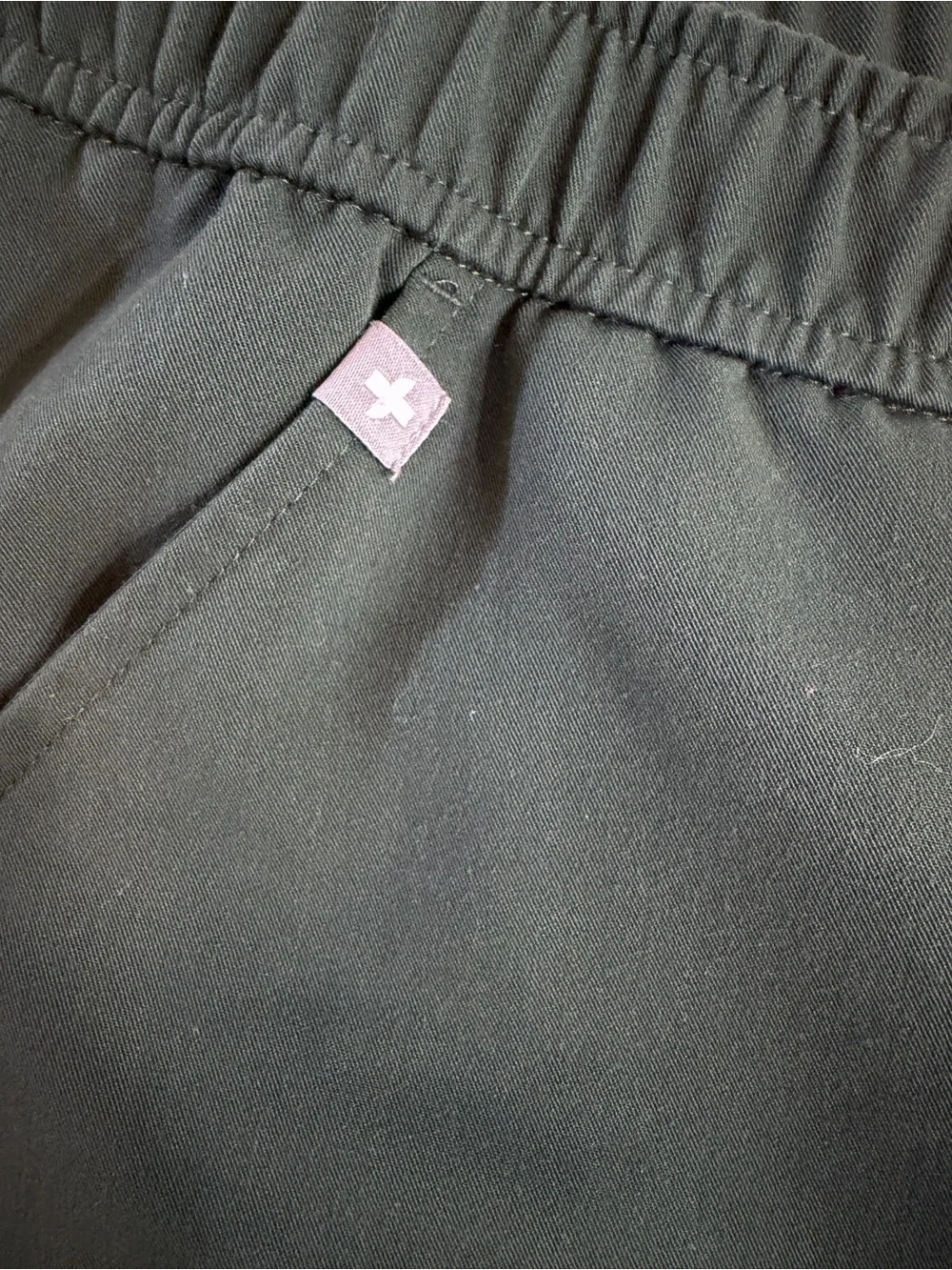 FIGS Men's Forest Green Jogger Sweatpants with Cream Drawstring ITEM2670
